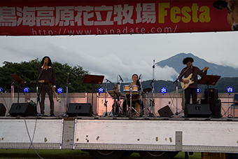 鳥海高原花立 牧場fest2015 10